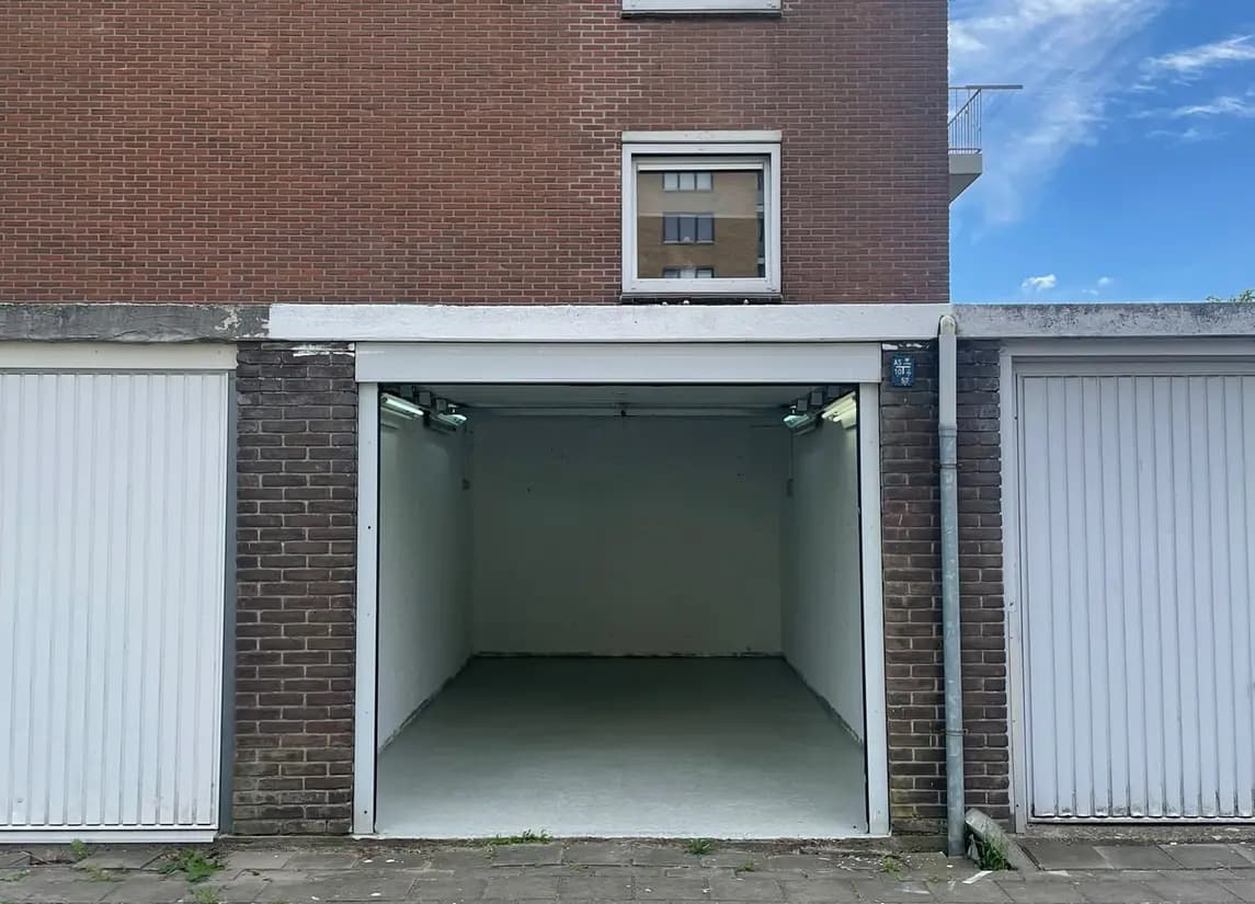 house in VLAARDINGEN