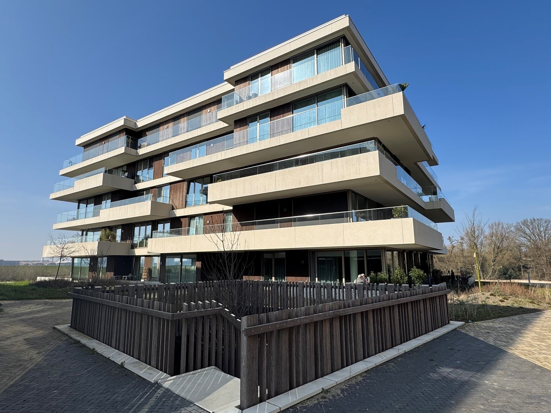 apartment in Lent